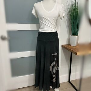 The People of the Labyrinths Dark Gray Skirt SZ Medium Distressed Hem Artsy READ